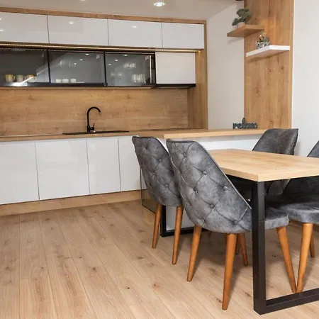 Marija Lejlighed Pale